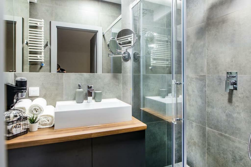 Rajska 3 Ap 206 By Atrium Apartments Kraków Eksteriør billede